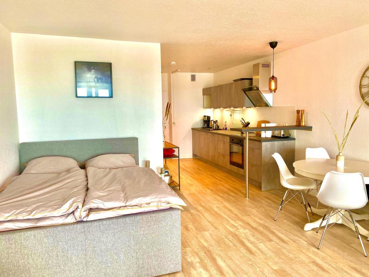 Studio-Apartment mit Panorama-Meerblick und direkter Strandlage in Scharbeutz Exterior foto